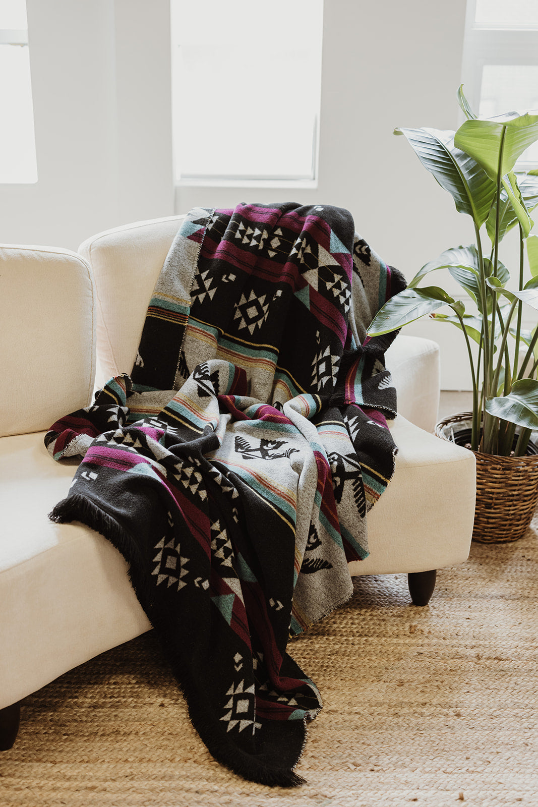 Éclair Indigenous Blanket