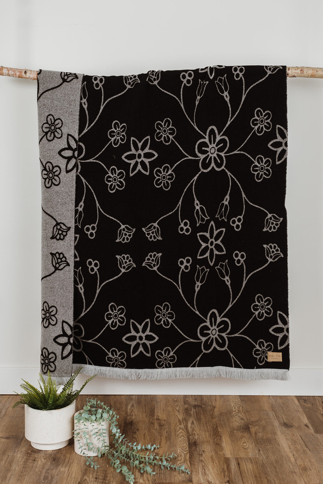 Fleurs Indigenous Wool Blanket